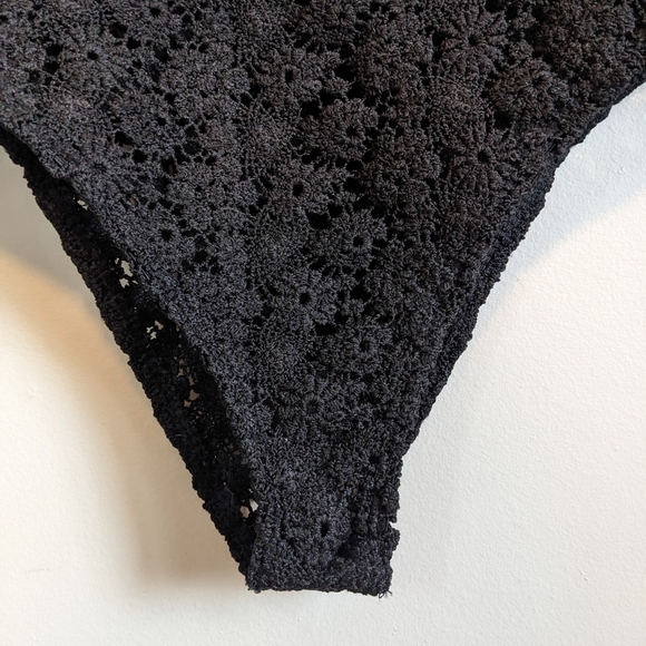 H&M Black Crotchet Bodysuit, size L - Picture 6 of 7